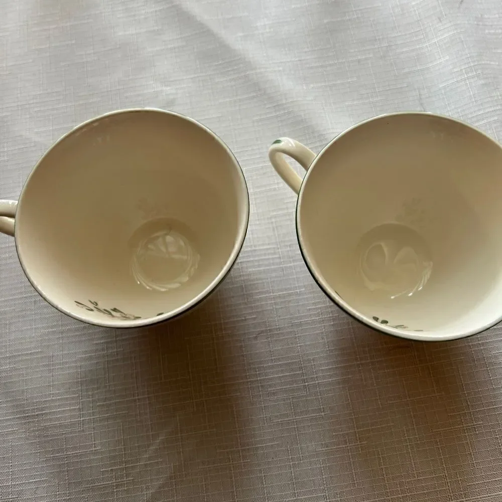 Plummer LTD New York Christmas Tea cup Coffee Cups set of 2